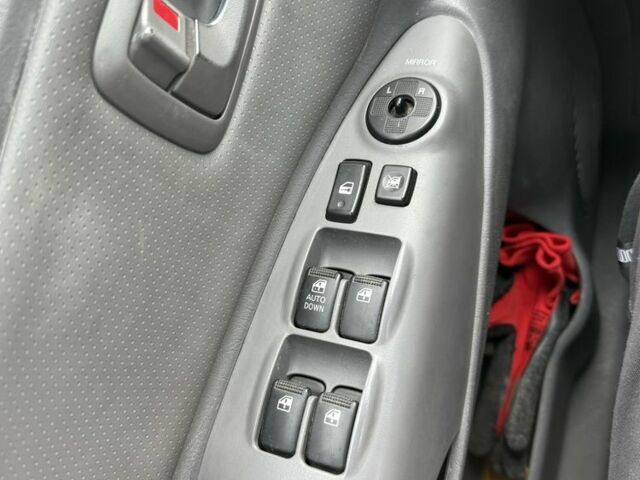 Серый Хендай Туксон, объемом двигателя 2 л и пробегом 175 тыс. км за 3400 $, фото 17 на Automoto.ua