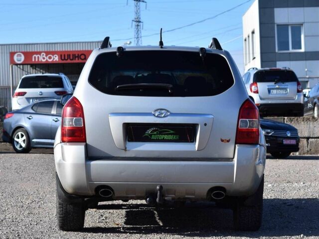 Хендай Туксон 2007 в Кривом Роге на Automoto.ua Серый Хендай Туксон, объемом двигателя 2 л и пробегом 335 тыс. км за 7950 $, фото 2 на Automoto.ua