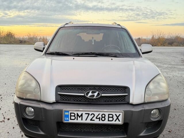 Хендай Туксон 2007 у Ахтырке на Automoto.ua Сірий Хендай Туксон, об'ємом двигуна 2 л та пробігом 192 тис. км за 6950 $, фото 6 на Automoto.ua
