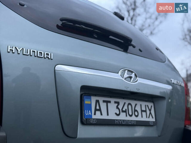 Хендай Туксон 2007 у Хмельницькому на Automoto.ua Сірий Хендай Туксон, об'ємом двигуна 1.98 л та пробігом 216 тис. км за 7900 $, фото 25 на Automoto.ua