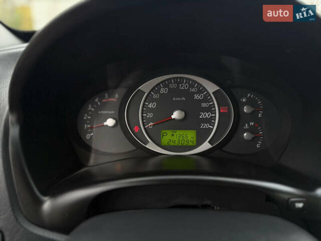 Хендай Туксон 2007 в Запорожье на Automoto.ua Серый Хендай Туксон, объемом двигателя 2 л и пробегом 230 тыс. км за 7900 $, фото 20 на Automoto.ua