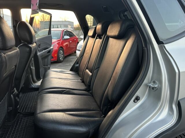 Серый Хендай Туксон, объемом двигателя 2 л и пробегом 167 тыс. км за 7299 $, фото 8 на Automoto.ua