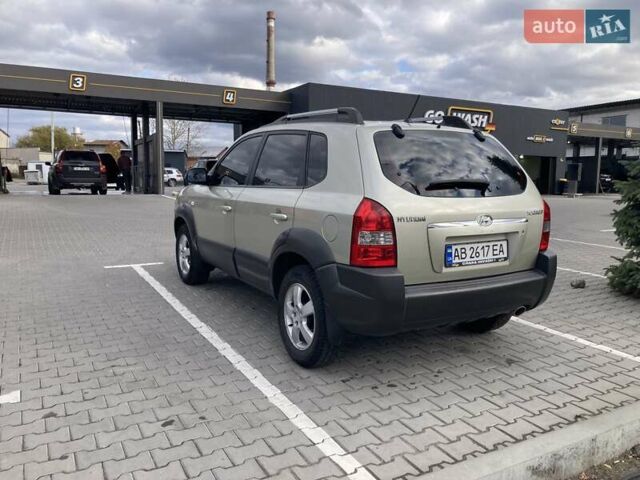 Хендай Туксон 2007 в Виннице на Automoto.ua Серый Хендай Туксон, объемом двигателя 2 л и пробегом 143 тыс. км за 7500 $, фото 2 на Automoto.ua