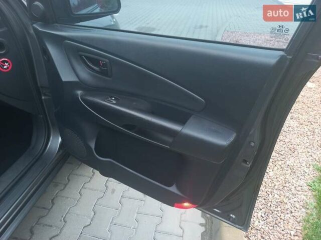 Сірий Хендай Туксон, об'ємом двигуна 2 л та пробігом 190 тис. км за 8600 $, фото 41 на Automoto.ua