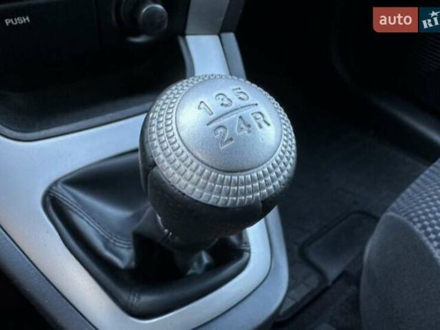 Серый Хендай Туксон, объемом двигателя 2 л и пробегом 110 тыс. км за 10200 $, фото 15 на Automoto.ua