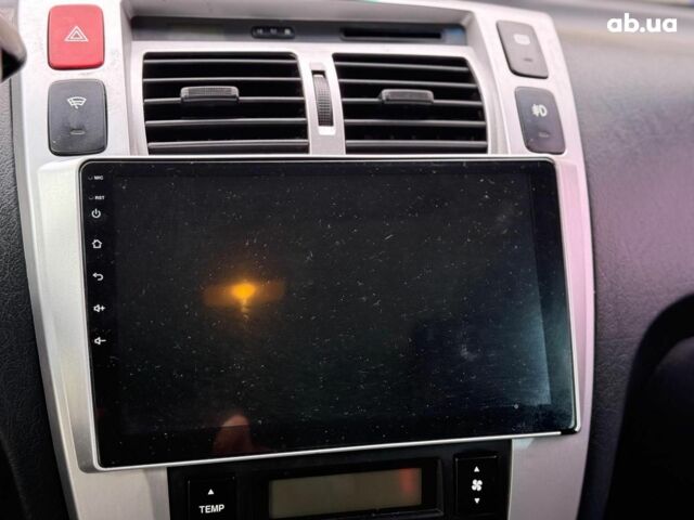 Серый Хендай Туксон, объемом двигателя 2 л и пробегом 214 тыс. км за 7990 $, фото 25 на Automoto.ua