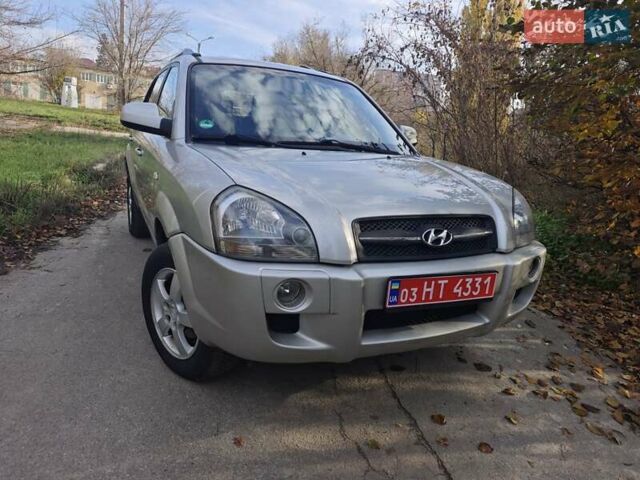 Серый Хендай Туксон, объемом двигателя 1.98 л и пробегом 173 тыс. км за 7450 $, фото 30 на Automoto.ua