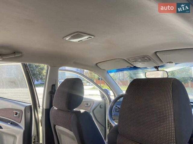 Сірий Хендай Туксон, об'ємом двигуна 1.98 л та пробігом 255 тис. км за 7350 $, фото 3 на Automoto.ua