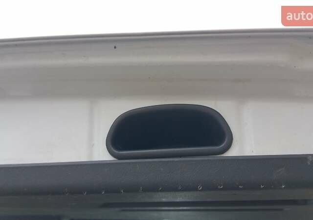 Сірий Хендай Туксон, об'ємом двигуна 2 л та пробігом 203 тис. км за 7700 $, фото 22 на Automoto.ua