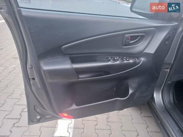 Сірий Хендай Туксон, об'ємом двигуна 2 л та пробігом 190 тис. км за 8600 $, фото 54 на Automoto.ua