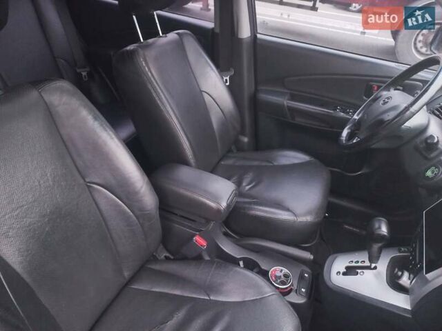 Сірий Хендай Туксон, об'ємом двигуна 2 л та пробігом 190 тис. км за 8600 $, фото 50 на Automoto.ua