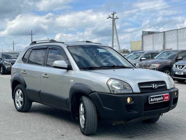 Хендай Туксон 2007 в Львове на Automoto.ua Серый Хендай Туксон, объемом двигателя 2 л и пробегом 255 тыс. км за 6590 $, фото 2 на Automoto.ua