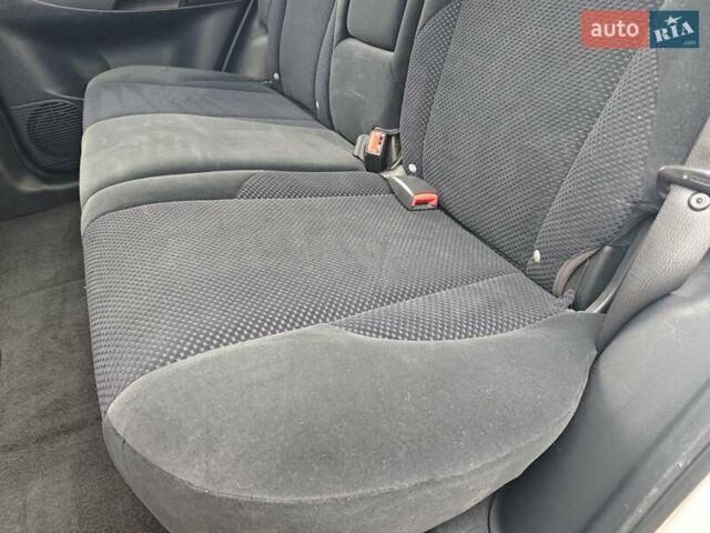 Серый Хендай Туксон, объемом двигателя 1.98 л и пробегом 173 тыс. км за 7450 $, фото 37 на Automoto.ua