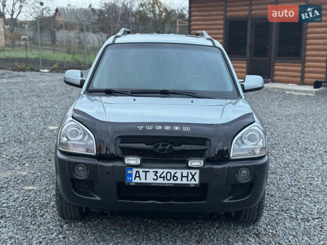 Хендай Туксон 2007 у Хмельницькому на Automoto.ua Сірий Хендай Туксон, об'ємом двигуна 1.98 л та пробігом 216 тис. км за 7900 $, фото 3 на Automoto.ua