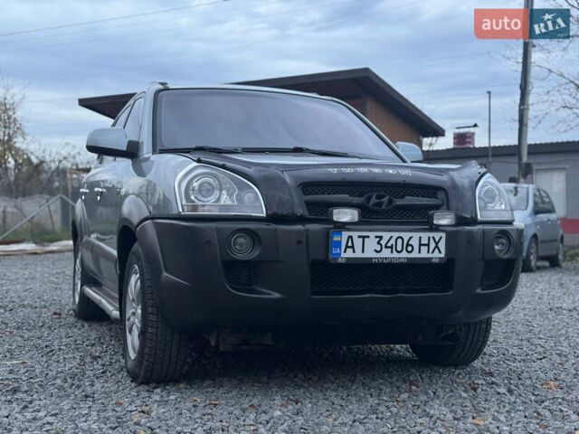 Хендай Туксон 2007 у Хмельницькому на Automoto.ua Сірий Хендай Туксон, об'ємом двигуна 1.98 л та пробігом 216 тис. км за 7900 $, фото 6 на Automoto.ua