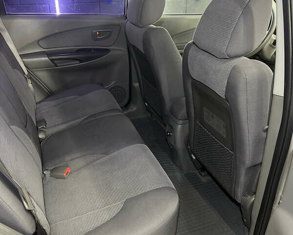 Хендай Туксон 2007 в Полтаве на Automoto.ua Серый Хендай Туксон, объемом двигателя 1.98 л и пробегом 190 тыс. км за 8300 $, фото 12 на Automoto.ua