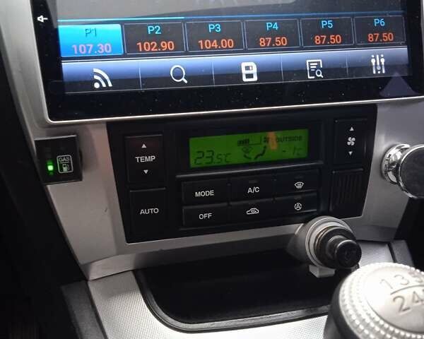 Сірий Хендай Туксон, об'ємом двигуна 1.98 л та пробігом 157 тис. км за 7800 $, фото 30 на Automoto.ua