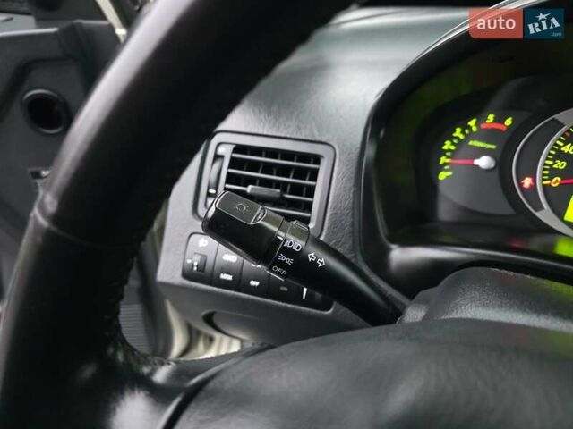 Серый Хендай Туксон, объемом двигателя 2 л и пробегом 231 тыс. км за 7999 $, фото 21 на Automoto.ua