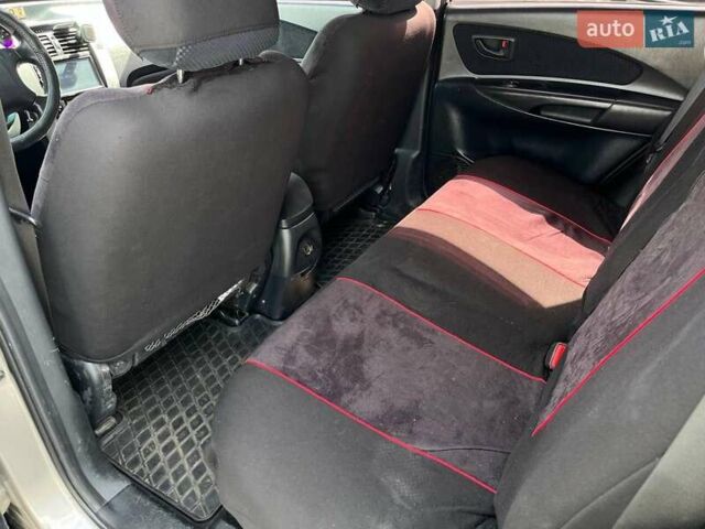 Серый Хендай Туксон, объемом двигателя 2 л и пробегом 255 тыс. км за 7490 $, фото 25 на Automoto.ua