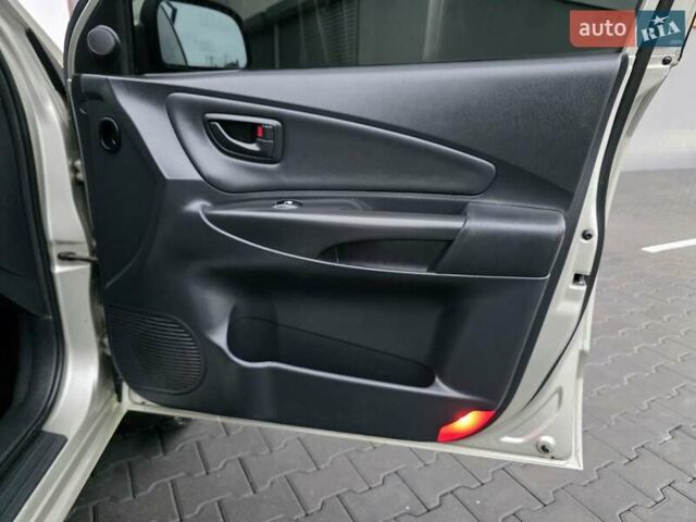 Серый Хендай Туксон, объемом двигателя 2 л и пробегом 231 тыс. км за 7999 $, фото 33 на Automoto.ua