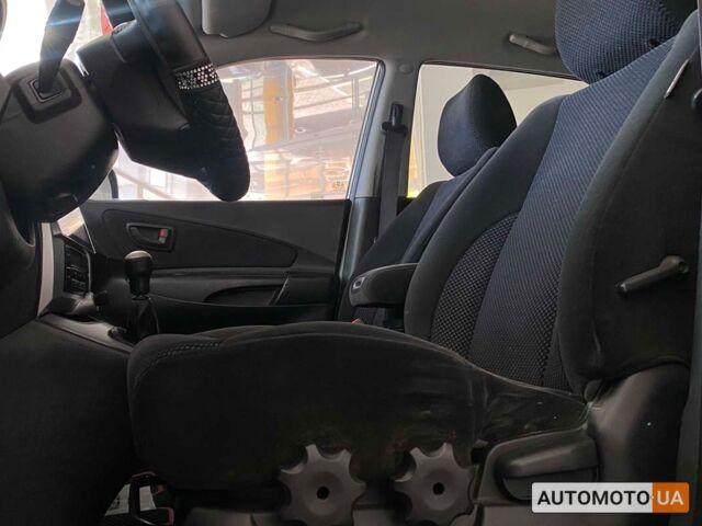 Сірий Хендай Туксон, об'ємом двигуна 2 л та пробігом 259 тис. км за 7700 $, фото 10 на Automoto.ua