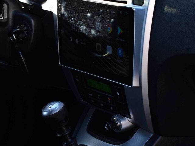 Хендай Туксон 2007 в Кривом Роге на Automoto.ua Серый Хендай Туксон, объемом двигателя 2 л и пробегом 335 тыс. км за 7950 $, фото 12 на Automoto.ua