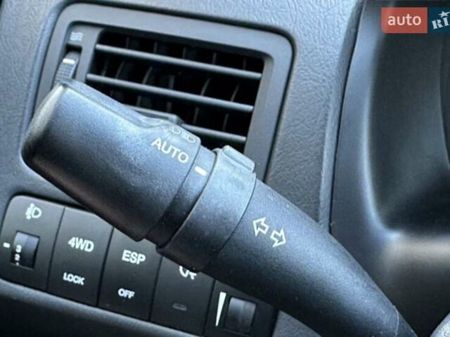 Серый Хендай Туксон, объемом двигателя 2 л и пробегом 110 тыс. км за 10200 $, фото 20 на Automoto.ua