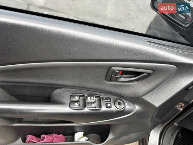 Серый Хендай Туксон, объемом двигателя 2.66 л и пробегом 247 тыс. км за 7250 $, фото 11 на Automoto.ua