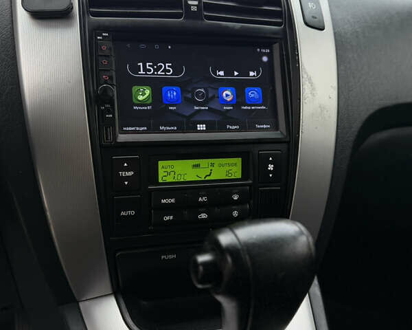 Хендай Туксон 2007 в Запорожье на Automoto.ua Серый Хендай Туксон, объемом двигателя 2 л и пробегом 230 тыс. км за 7900 $, фото 18 на Automoto.ua