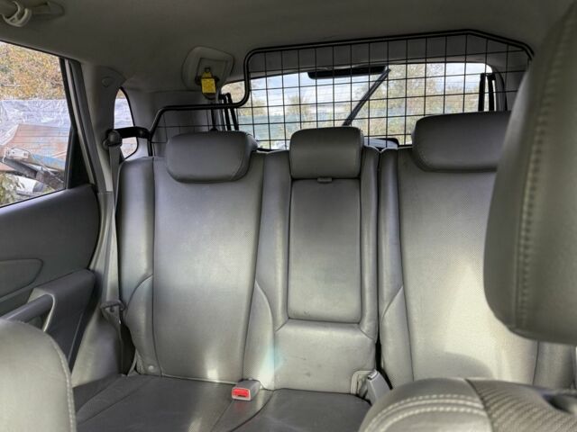 Серый Хендай Туксон, объемом двигателя 2 л и пробегом 175 тыс. км за 3400 $, фото 15 на Automoto.ua