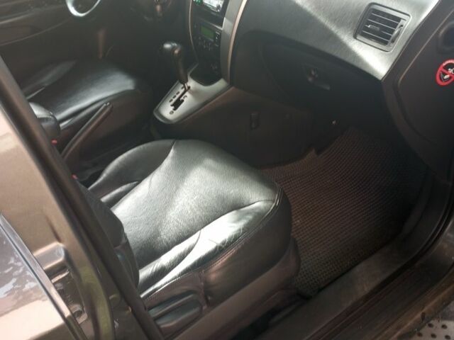 Хендай Туксон 2007 в Мукачеве на Automoto.ua Серый Хендай Туксон, объемом двигателя 2 л и пробегом 280 тыс. км за 8499 $, фото 5 на Automoto.ua