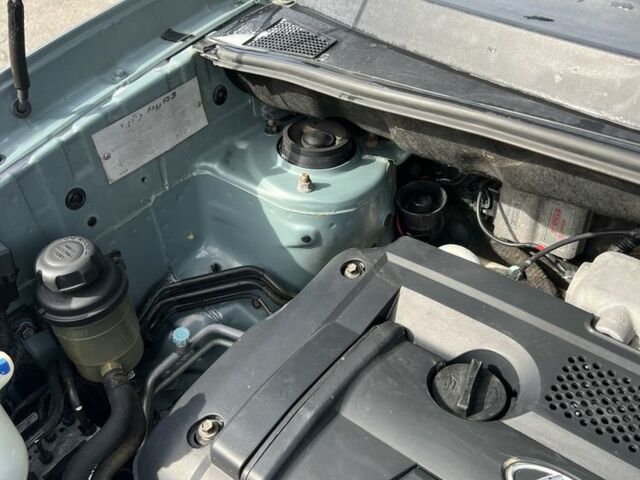 Сірий Хендай Туксон, об'ємом двигуна 2 л та пробігом 170 тис. км за 8700 $, фото 18 на Automoto.ua