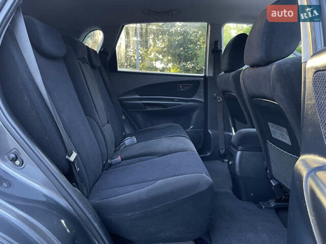 Серый Хендай Туксон, объемом двигателя 2 л и пробегом 182 тыс. км за 7600 $, фото 49 на Automoto.ua