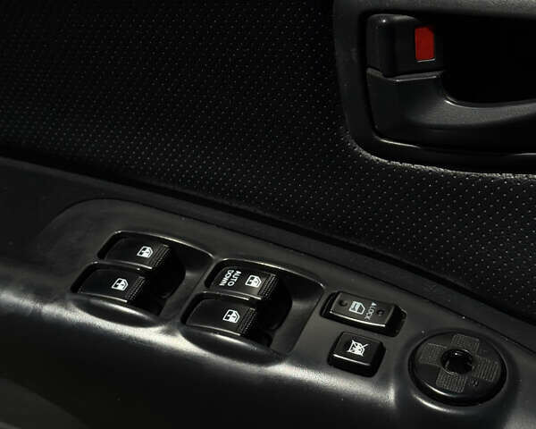 Сірий Хендай Туксон, об'ємом двигуна 2 л та пробігом 188 тис. км за 9200 $, фото 18 на Automoto.ua