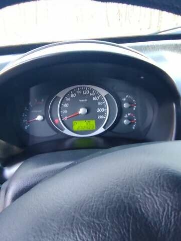 Сірий Хендай Туксон, об'ємом двигуна 1.99 л та пробігом 272 тис. км за 8500 $, фото 15 на Automoto.ua