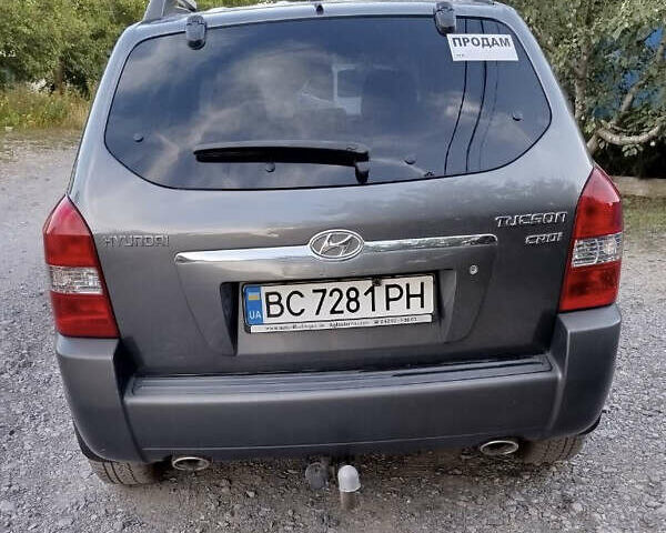 Сірий Хендай Туксон, об'ємом двигуна 2 л та пробігом 194 тис. км за 8700 $, фото 4 на Automoto.ua