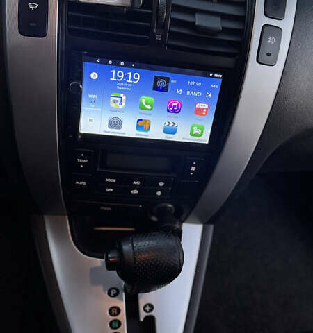 Хендай Туксон 2008 у Зборів на Automoto.ua Сірий Хендай Туксон, об'ємом двигуна 1.99 л та пробігом 228 тис. км за 8500 $, фото 22 на Automoto.ua