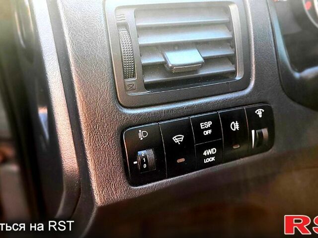 Серый Хендай Туксон, объемом двигателя 2 л и пробегом 190 тыс. км за 8500 $, фото 9 на Automoto.ua