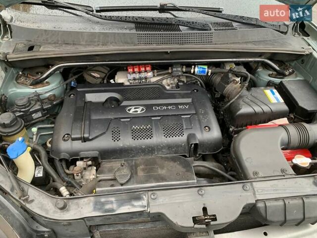 Хендай Туксон 2008 в Яготине на Automoto.ua Серый Хендай Туксон, объемом двигателя 2 л и пробегом 285 тыс. км за 8500 $, фото 5 на Automoto.ua