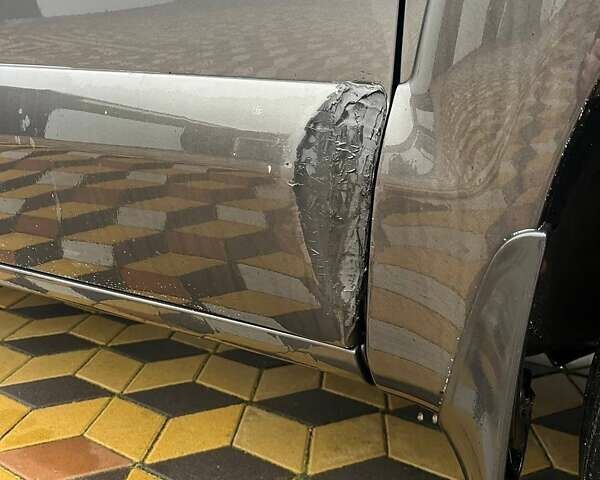 Серый Хендай Туксон, объемом двигателя 1.98 л и пробегом 254 тыс. км за 6900 $, фото 7 на Automoto.ua