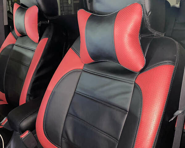 Сірий Хендай Туксон, об'ємом двигуна 2.02 л та пробігом 226 тис. км за 9200 $, фото 6 на Automoto.ua