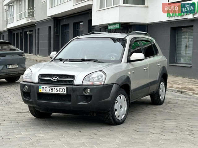 Серый Хендай Туксон, объемом двигателя 2 л и пробегом 176 тыс. км за 8300 $, фото 14 на Automoto.ua