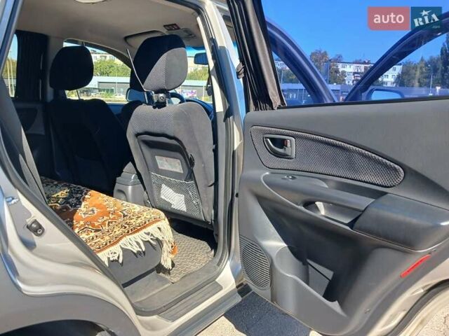 Хендай Туксон 2008 у Полтаві на Automoto.ua Сірий Хендай Туксон, об'ємом двигуна 2 л та пробігом 222 тис. км за 7200 $, фото 19 на Automoto.ua
