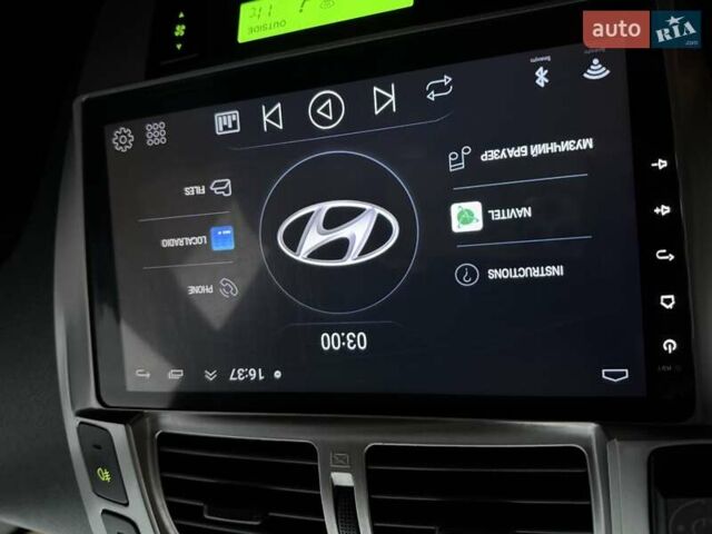 Хендай Туксон 2008 в Миргороде на Automoto.ua Серый Хендай Туксон, объемом двигателя 1.98 л и пробегом 177 тыс. км за 7950 $, фото 49 на Automoto.ua