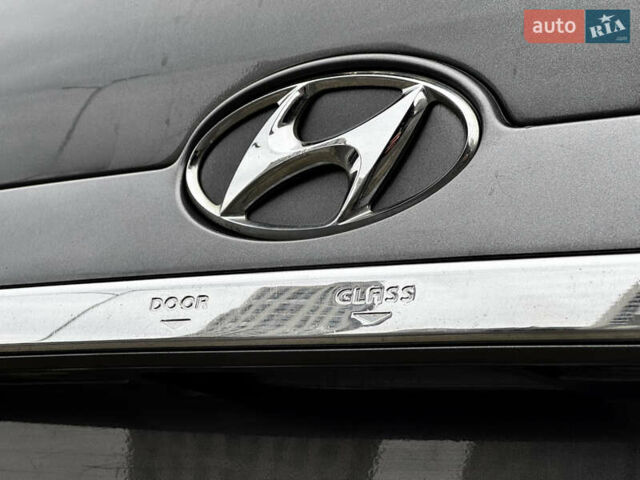 Сірий Хендай Туксон, об'ємом двигуна 2 л та пробігом 213 тис. км за 8500 $, фото 18 на Automoto.ua