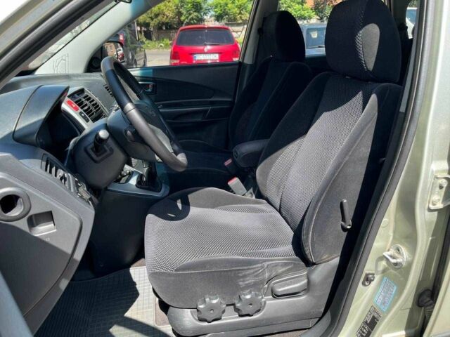 Серый Хендай Туксон, объемом двигателя 2 л и пробегом 265 тыс. км за 7599 $, фото 17 на Automoto.ua