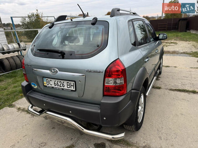 Хендай Туксон 2008 в Новой Ушице на Automoto.ua Серый Хендай Туксон, объемом двигателя 1.98 л и пробегом 229 тыс. км за 8200 $, фото 17 на Automoto.ua