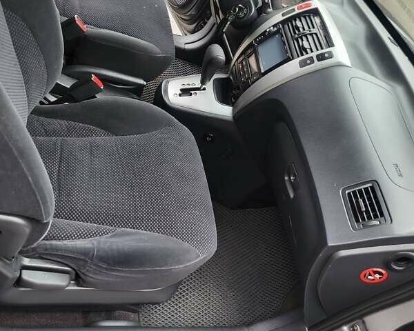 Серый Хендай Туксон, объемом двигателя 1.99 л и пробегом 302 тыс. км за 9300 $, фото 14 на Automoto.ua