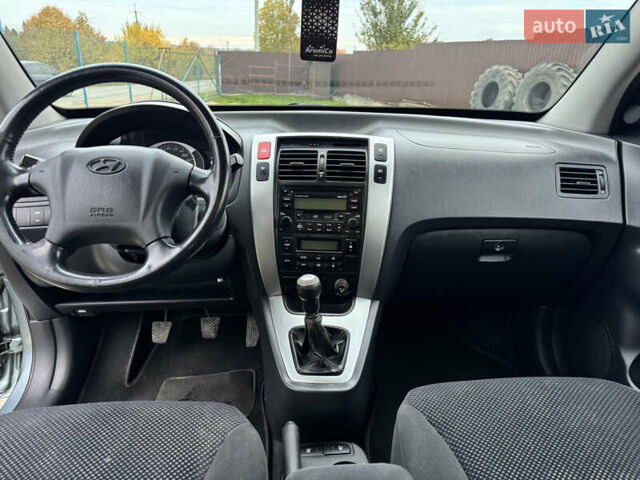 Хендай Туксон 2008 в Новой Ушице на Automoto.ua Серый Хендай Туксон, объемом двигателя 1.98 л и пробегом 229 тыс. км за 8200 $, фото 31 на Automoto.ua