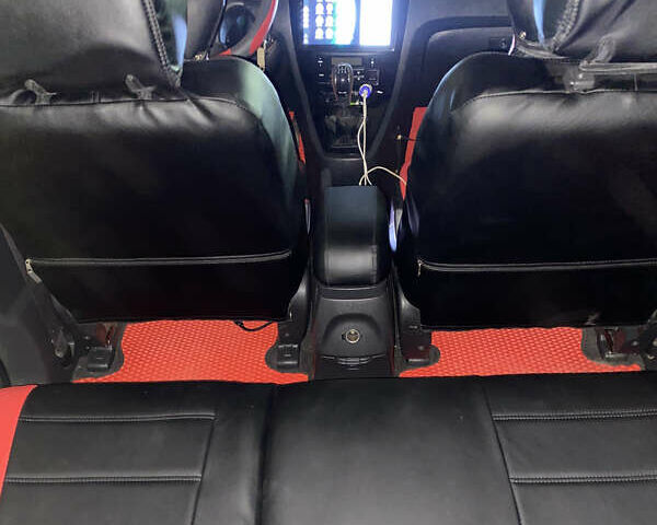 Сірий Хендай Туксон, об'ємом двигуна 2.02 л та пробігом 226 тис. км за 9200 $, фото 17 на Automoto.ua